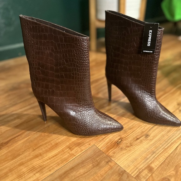 Snakeskin Brown Booties - Picture 3 of 6